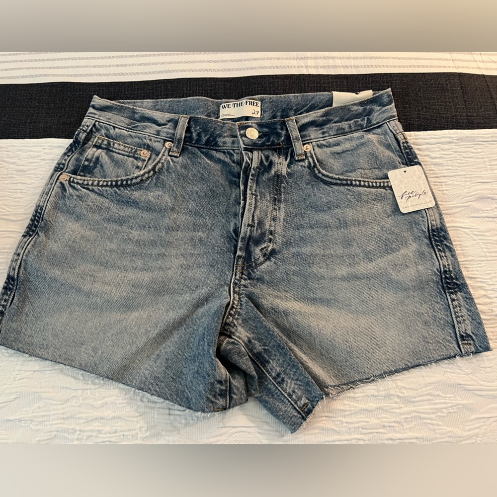 Free People Ivy Mid Rise Jean Short - Picture 3 of 14